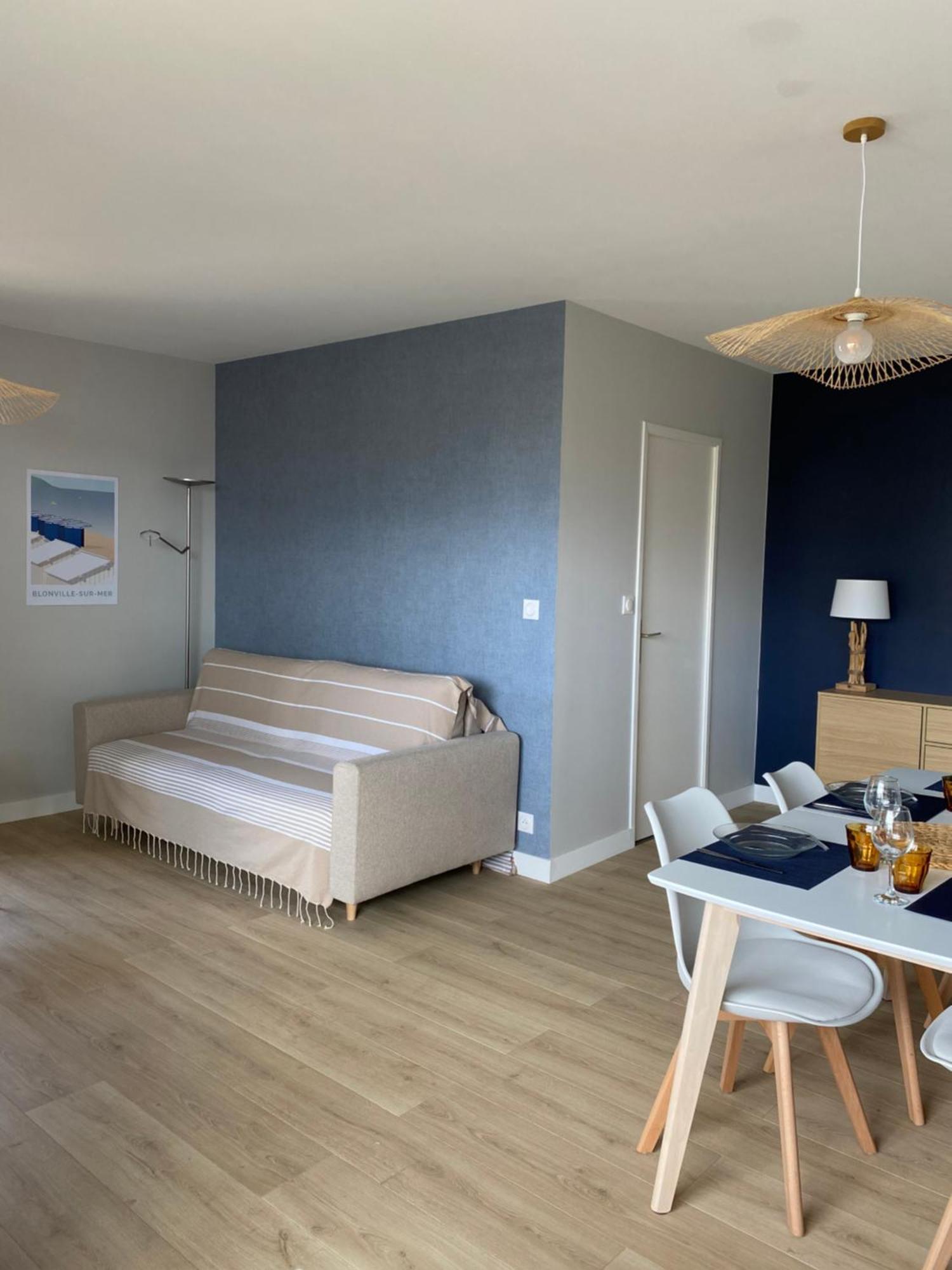 Apartment 65m2 Avec Balcon Vues A 150m De La Et Centre, Wifi Et Parking Prive