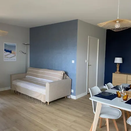 Appartement 65M2 Avec Balcon Vues Partielles Mer A 150M De La Plage Et Centre, Wifi Et Parking Prive Blonville-sur-Mer Exterior photo